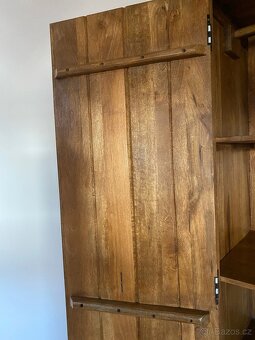 Masivní skříně - mangové dřevo, bílá patina, dekor mandal - 6