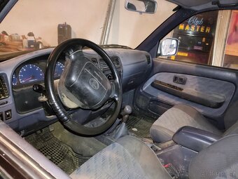 Toyota Hilux 2,4 TD. 66kw r.v 2000 - 6