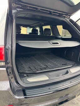 Jeep GrandCherokee SRT - 6