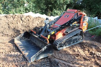 Prodej nakladač Ditch Witch SK1750 - 6