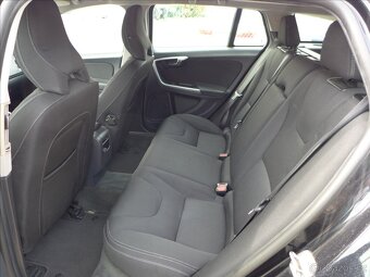 Volvo V60 1,6 D DIGI AC NAVI SERVIS 1.M - 6