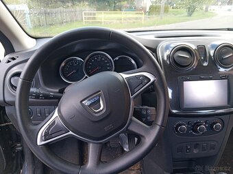 Dacia Logan Combi - 2017 - poškozený motor - 6