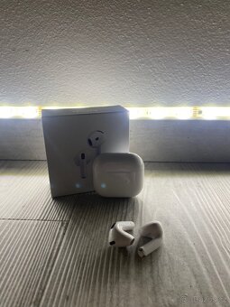 Airpods 4 generace - 6