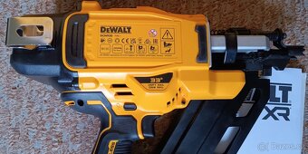 DeWALT DCN930N tesařská hřebíkovačka - 6
