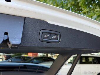 Volvo V60 D4 R-Design - 6