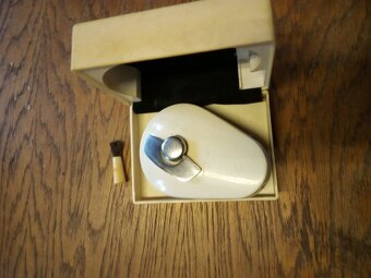 Prodám funkční retro  fén a holicí strojeK - 6