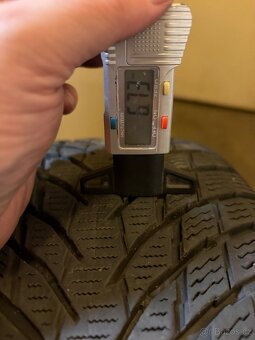 Zimní pneu 215/45/17 Nokian - 6