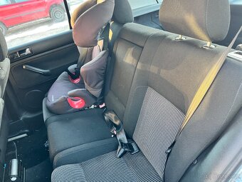 Prodám Wolkswagen Golf 4 1.6 16v - 6