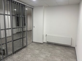 PRONÁJEM OBCHODNÍCH PROSTOR / KANCELÁŘE LITOVEL - 6