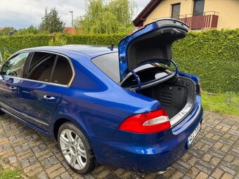 Škoda Superb 2.0 TDI 4x4 DSG moc hezký - 6