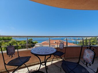 Plně zařízený apartmán jen 100 m od moře – Trogir, 240.000 € - 6