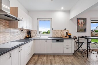Prodej rodinného domu 94 m2, pozemek 1.027 m2 - 6