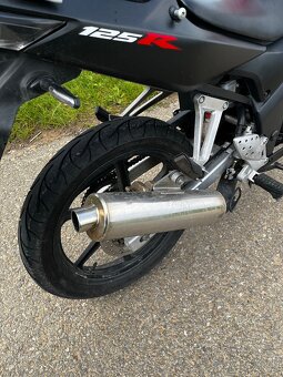 Honda cbr 125r - 6