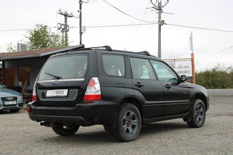 Subaru Forester, 2,5i 129KW, 4 x 4, STK 9/2026, r.v. 2006 - 6