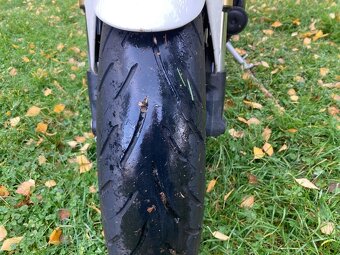 Triumph Speed Triple 1050 - 6