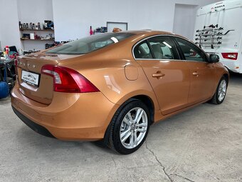 Volvo S60 2.0D 120KW AUTOMAT KŮŽE TOP 1.MAJITEL+SADA KOL - 6