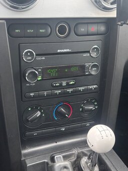 Ford Mustang GT 4.6 V8 - 6