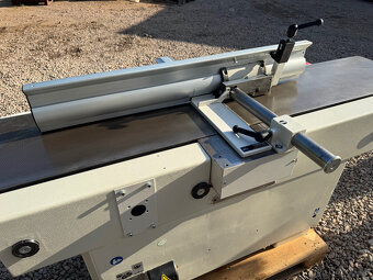 Srovnávačka SCM F410 - 6