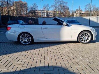 BMW E93 330I LCI 6st Manuál Tovární M Paket - 6