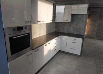 Stolarz lempert akce Bianca-Grey vysoký lesk - 6