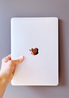 Apple MacBook 12" (A1534) – 8 GB RAM, 256 GB SSD - 6