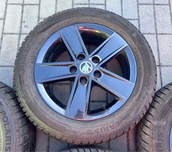 Octavia- 16" Star + zimní 205/55 R16 Barum 9mm - 6