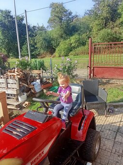 Zahradní traktor HECHT - 6