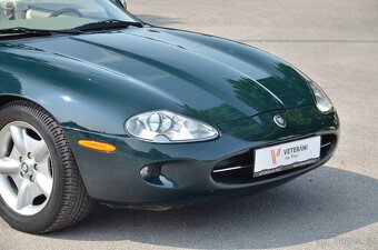 Jaguar XK8 - 6