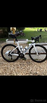Pinarello F5 Di2 Most Ultrafast - 6