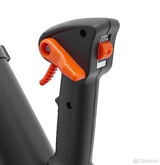 Foukač listí batohový Benzínový 4-T 2.6kW - 6