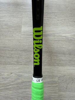 PRODÁNO Raketa Wilson Mios Raonic Team 100 s novou omotávkou - 6