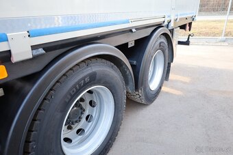 Volvo FMX s jeřábem HIAB - 6