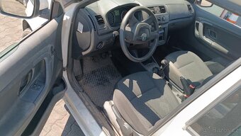 Škoda Fabia II facelift barva 1026 - 6