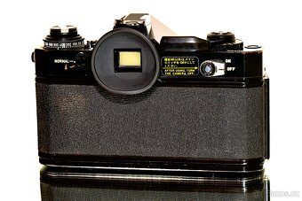 Canon EF + 1,8/50mm + 3,5/200mm + 2,8/28mm TOP STAV - 6