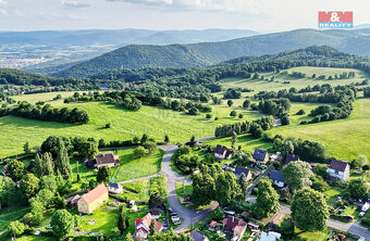 Prodej pozemku k bydlení, 1768 m², Místo - 6