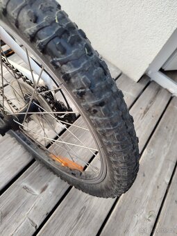 dětské kolo SPECIALIZED HOTROCK 20 - 6