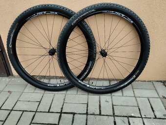 Zapletená kola DT Swiss 29" X392/370 15x100 a 12x142 XD - 6
