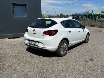 Opel Astra J 2013 1.7 - 6