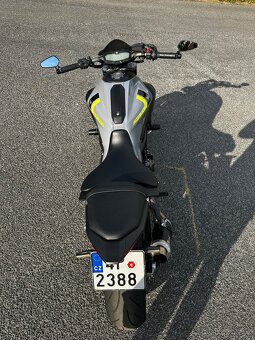 Yamaha MT07 - 6