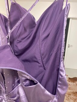 Plesové saténové vyšívané šaty - na větší prsa - Vel. S/M - 6