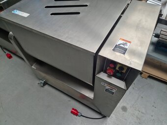 MÍCHAČKA MASA 100 L MÍCHAČKA KLOBÁS - 6