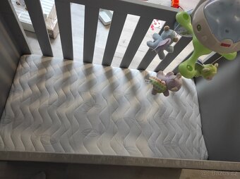 Postýlka s matrací - 6