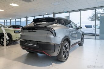 Alfa Romeo Junior Speciale 54kWh - 6