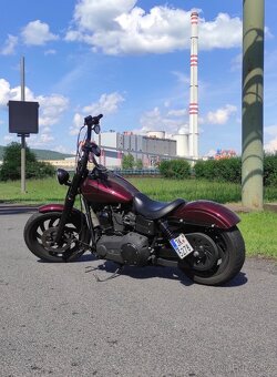 Harley davidson dyna street bob - 6