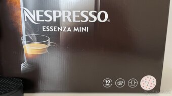 Nespresso Chiara Ferragni kavovar Essenza Mini - 6