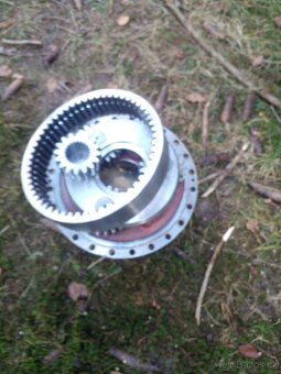 LKT 81 hydrostat, osové nápravy,hydraulická ruka - 6