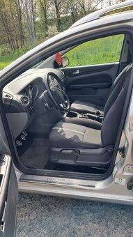 Ford Focus kombi 1.6, r.v. 2010 - 6