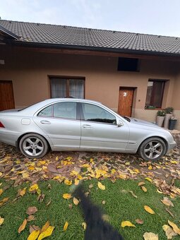 Mercedes-Benz C (2001) – 2.0 benzín 95 kW, manuál - 6