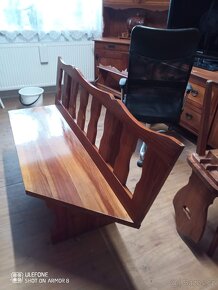 Prosklená jídelní skříň - 6