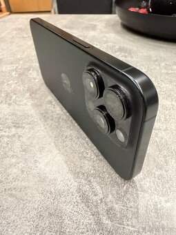 Apple IPhone 16 Pro - 6